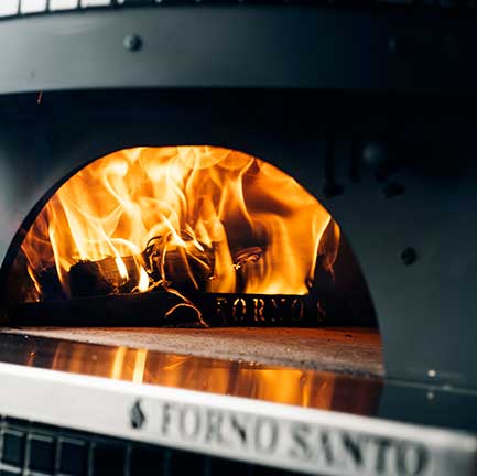 Forno Santo Pompeii acesso na lenha com Biscotto FS